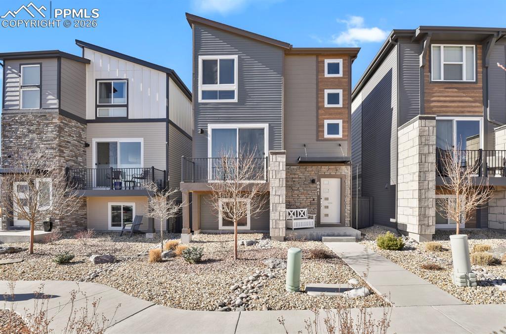 6841 Starry Night Ln., Colorado Springs, CO 80923