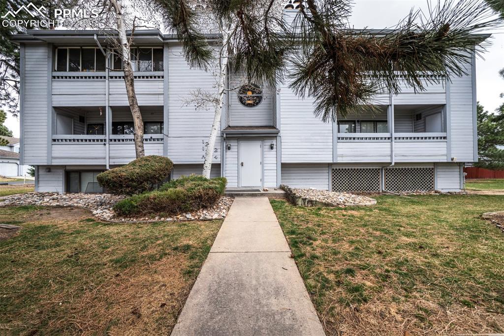 1204 Firefly Cir., Colorado Springs, CO 80916