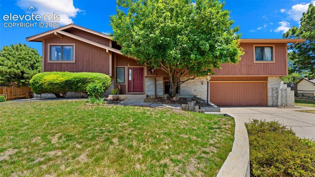 5715 Flintridge Dr., Colorado Springs, CO 80918