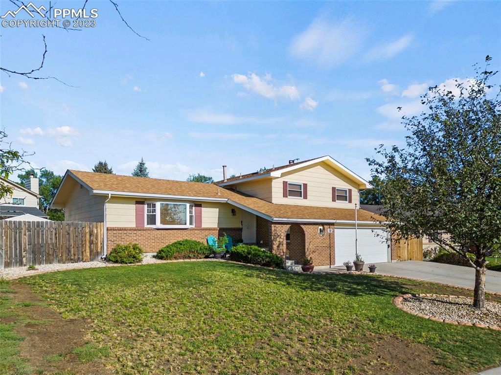 2115 Sather Dr., Colorado Springs, CO 80915