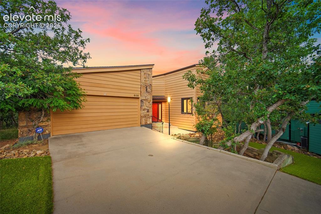 609 Crystal Hills Blvd., Manitou Springs, CO 80829