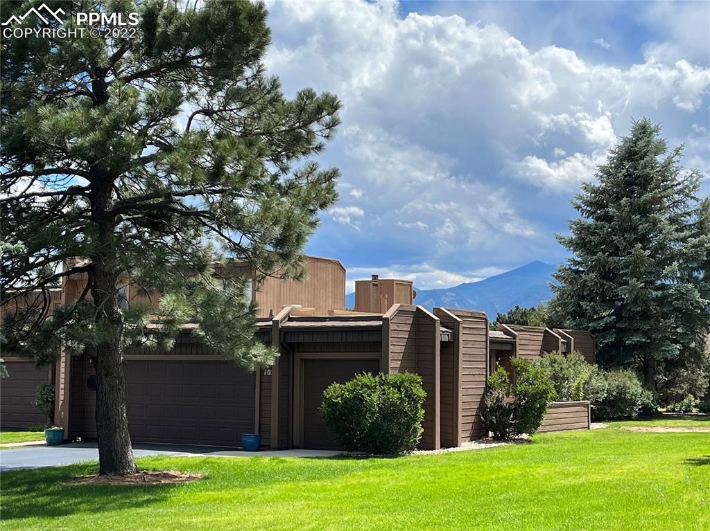 1026 Hill Cir., Colorado Springs, CO 80904