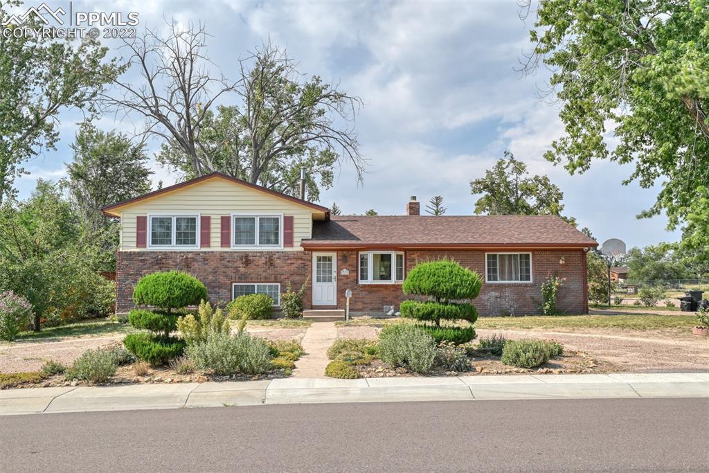 710 Leta Dr., Colorado Springs, CO 80911