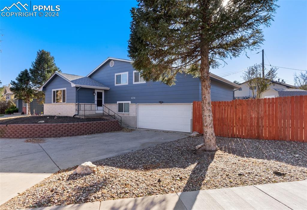 4314 Friar Ln., Colorado Springs, CO 80907
