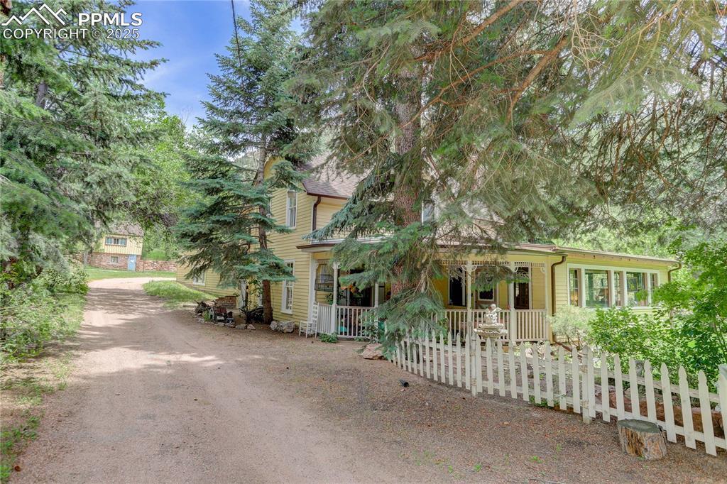 5975 Wellington Rd., Cascade, CO 80809