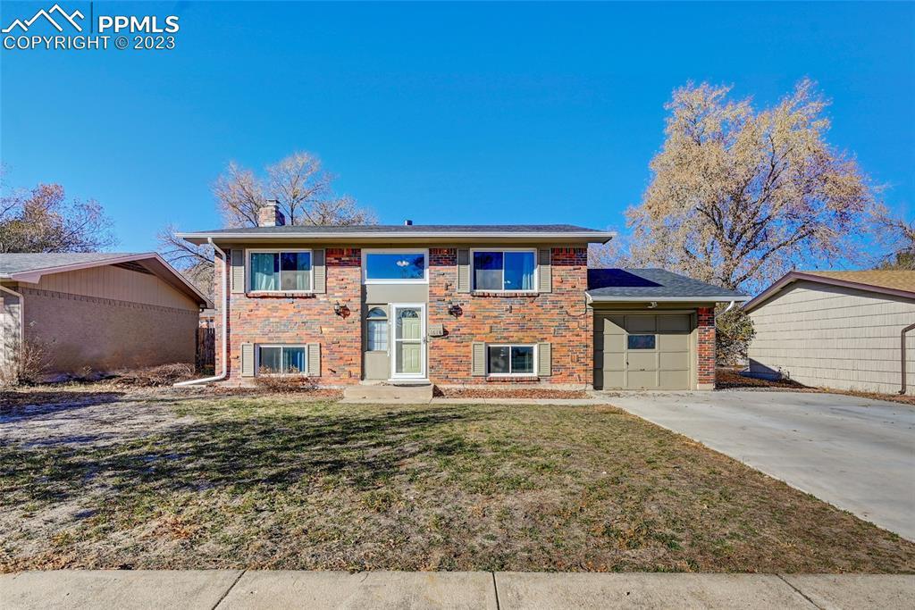 1618 Dixon Dr., Colorado Springs, CO 80909