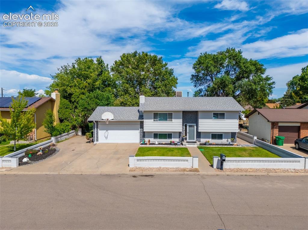 1256 20 1/2 Ln., Pueblo, CO 81006