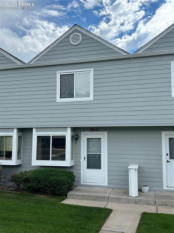7612 Clover Hill Dr., Colorado Springs, CO 80920