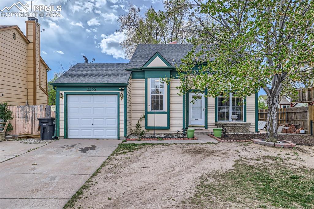 2555 Helton Ct., Colorado Springs, CO 80916
