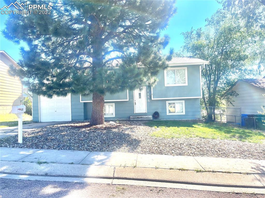 1155 Chiricahua Dr., Colorado Springs, CO 80915