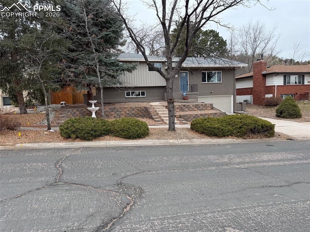 2414 Warwick Ln., Colorado Springs, CO 80909