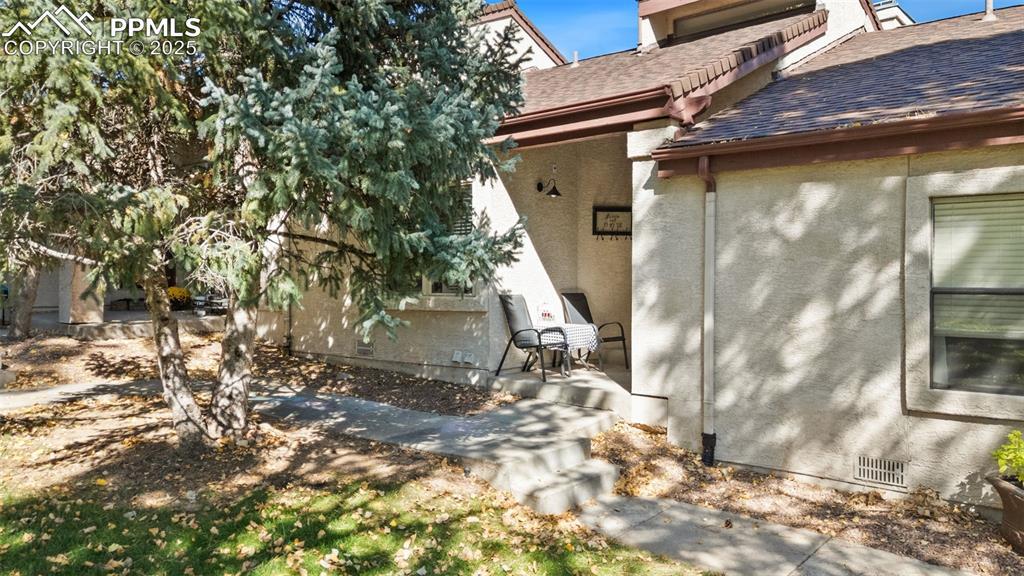 560 Autumn Crest Cir. #E, Colorado Springs, CO 80919
