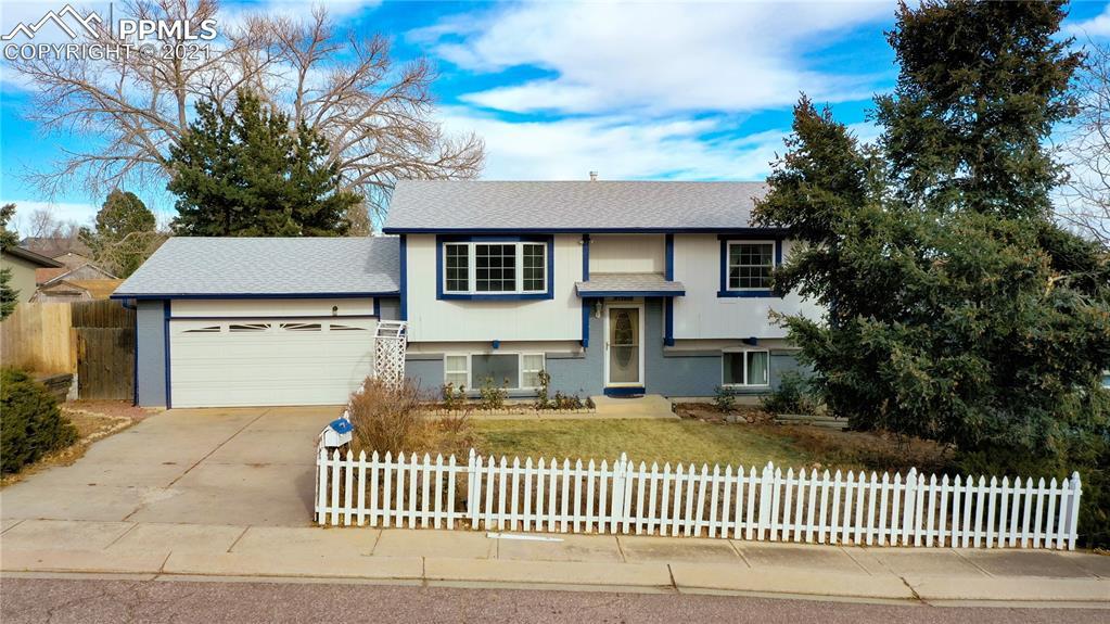 7240 Shawnee Way, Colorado Springs, CO 80915