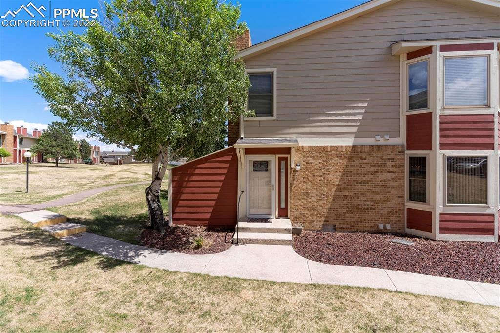 424 W Rockrimmon Blvd. #G, Colorado Springs, CO 80919