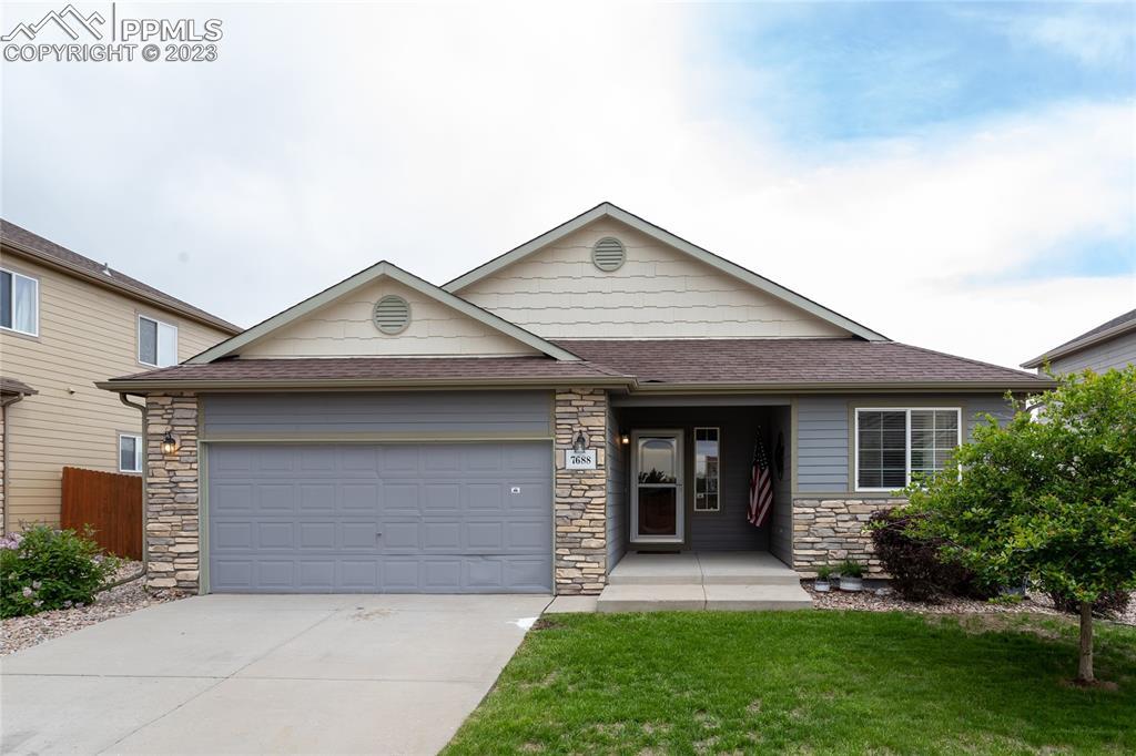 7688 Chasewood Loop, Colorado Springs, CO 80908