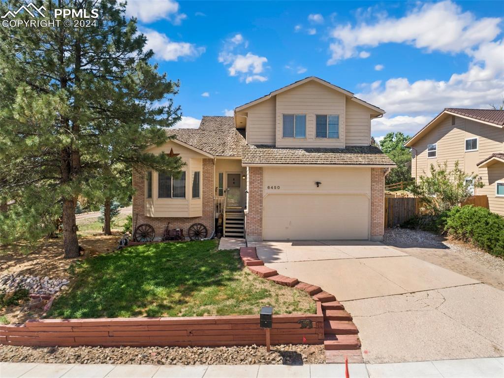 6450 Mesedge Dr., Colorado Springs, CO 80919