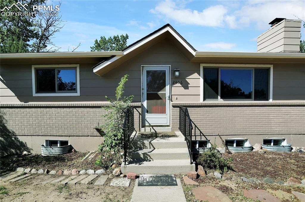 2406 Ember Dr., Colorado Springs, CO 80910
