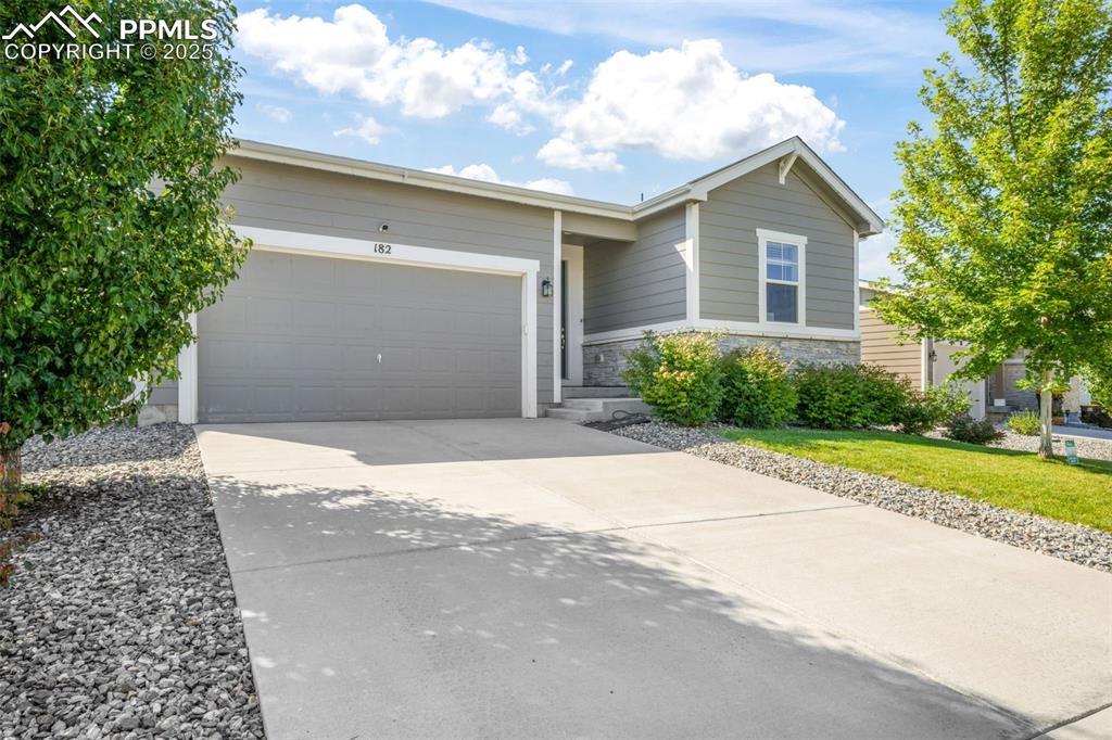 182 Vista Cliff Cir., Castle Rock, CO 80104