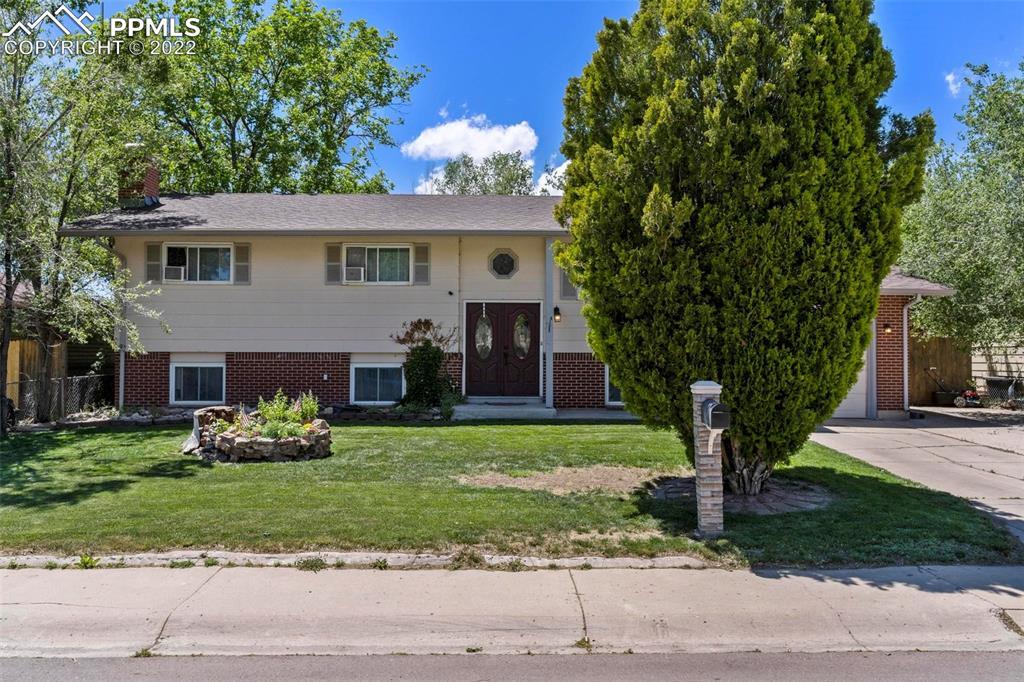606 Raemar Dr., Colorado Springs, CO 80911
