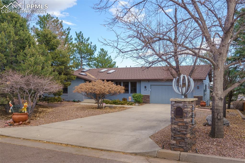 118 Sunbird Cliffs Ln., Colorado Springs, CO 80919