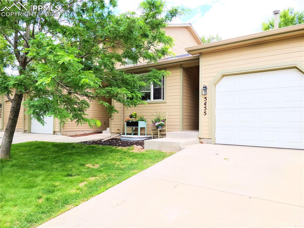 5455 Sunshade Point, Colorado Springs, CO 80923