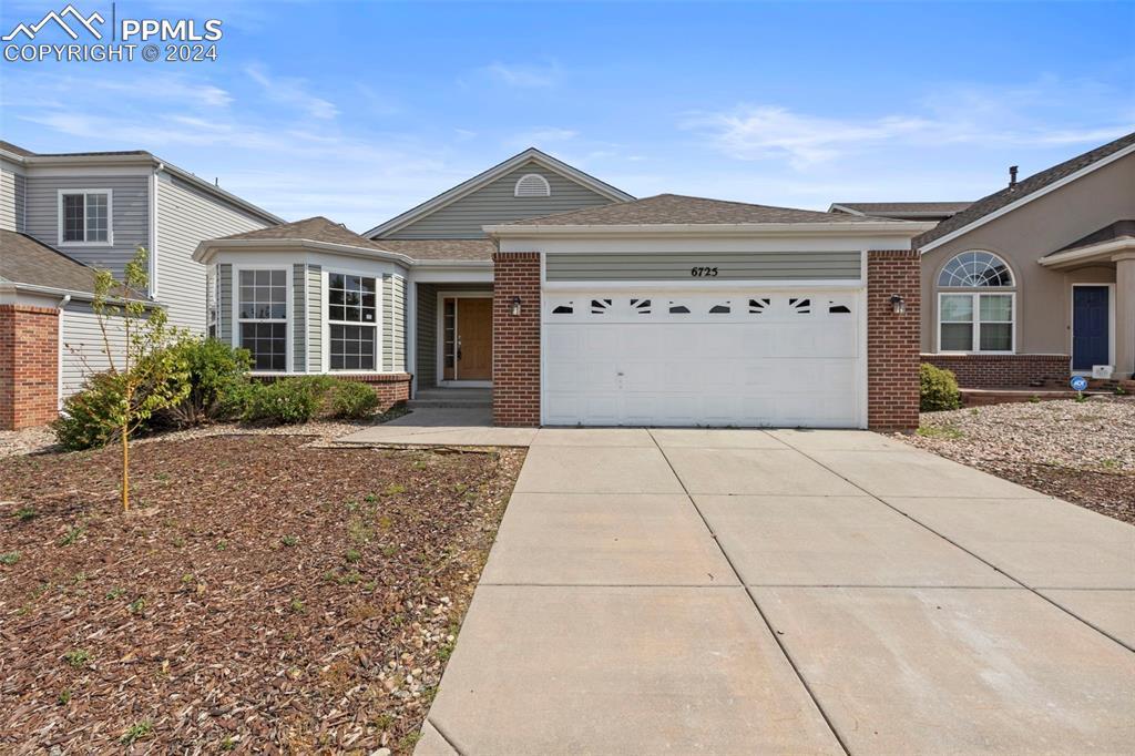 6725 Akron Rd., Colorado Springs, CO 80923