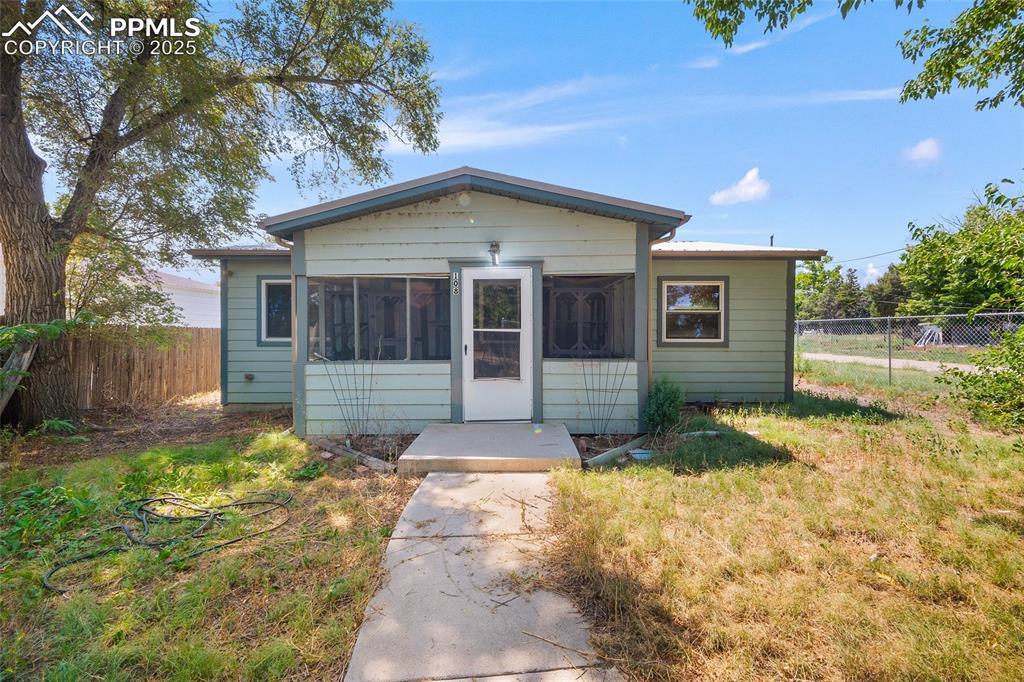 108 N Schuyler Ave., Olney Springs, CO 81062