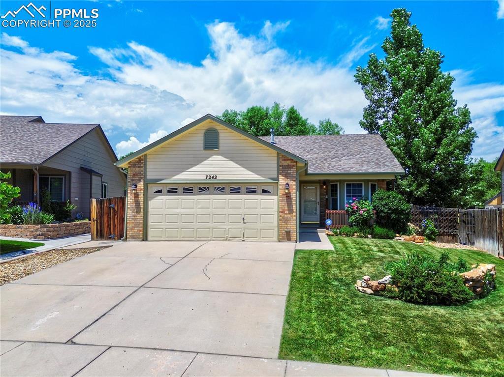 7242 Coral Ridge Dr., Colorado Springs, CO 80925