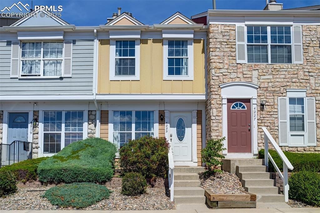 4223 Charleston Dr., Colorado Springs, CO 80916