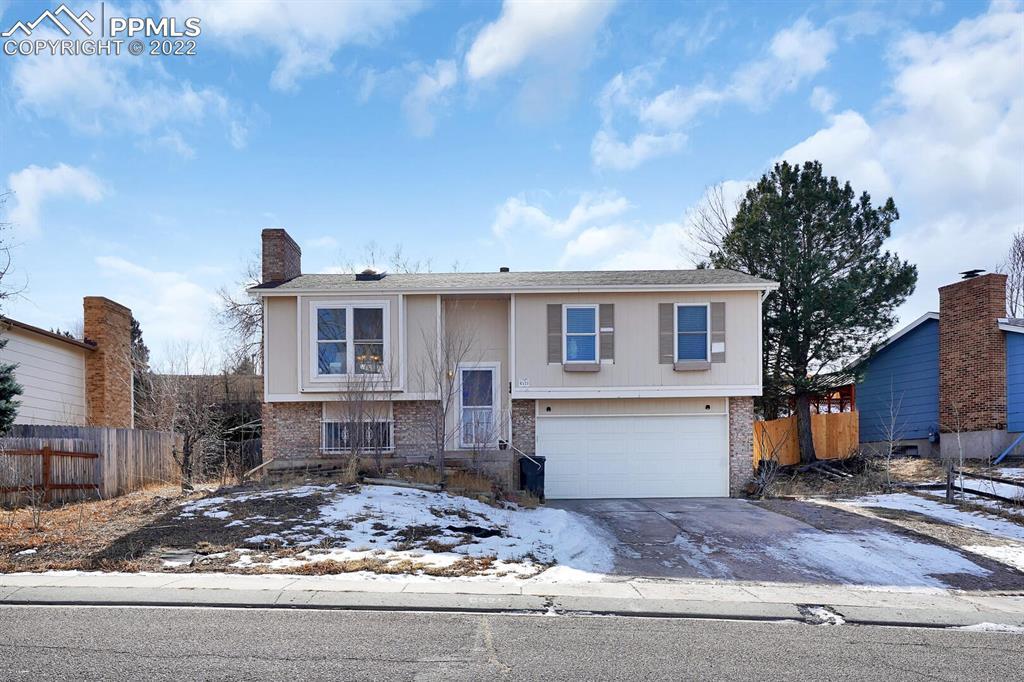 6525 Charter Dr., Colorado Springs, CO 80918