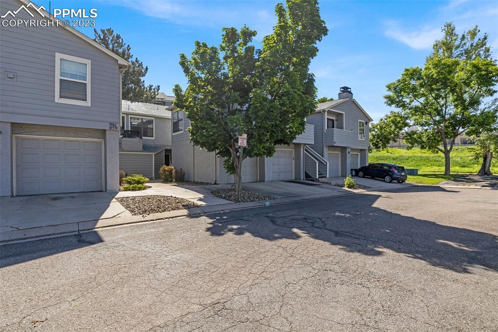 965 Tampico Ct., Colorado Springs, CO 80910