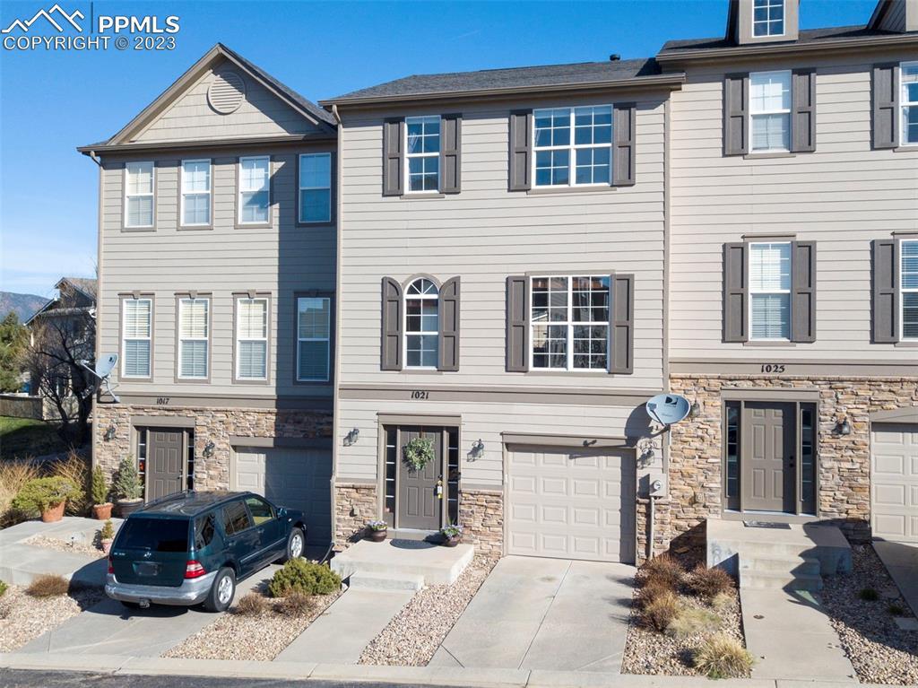 1021 Burning Bush Point, Monument, CO 80132