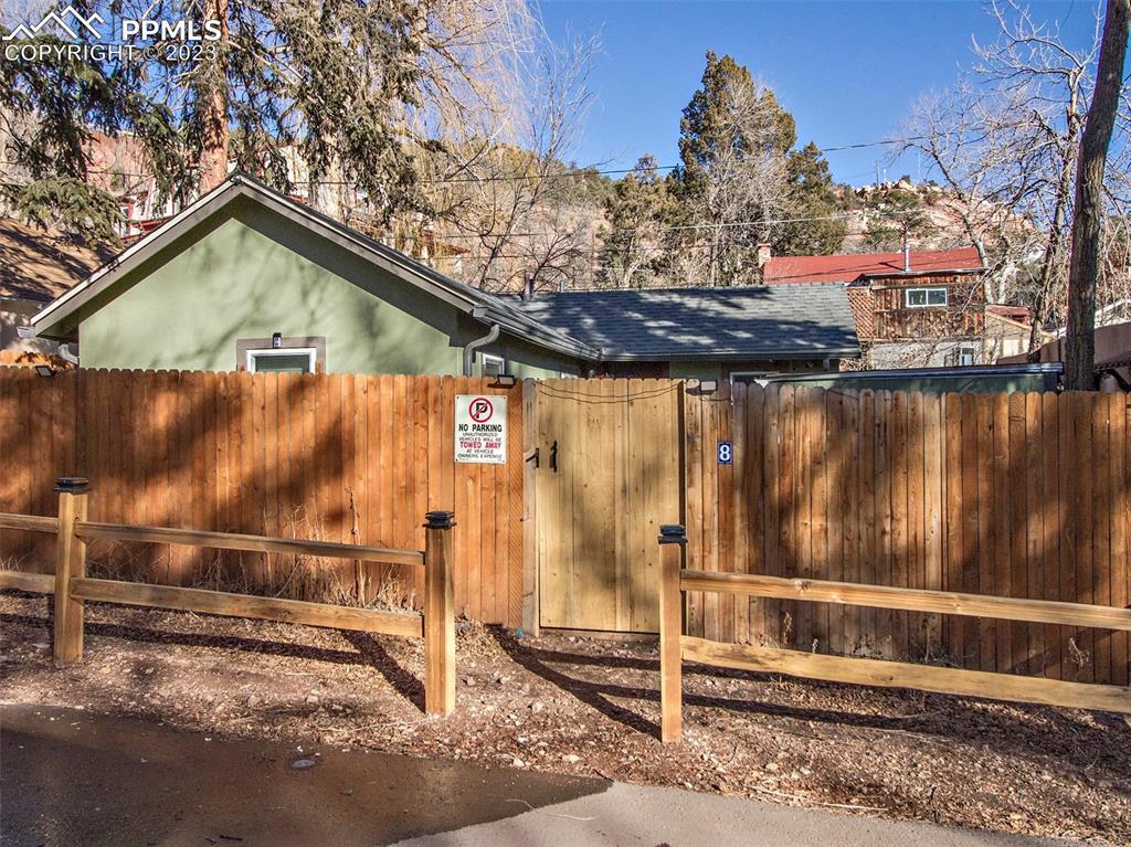8 Narrows Rd., Manitou Springs, CO 80829