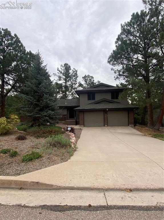 220 Raven Hills Rd., Colorado Springs, CO 80919