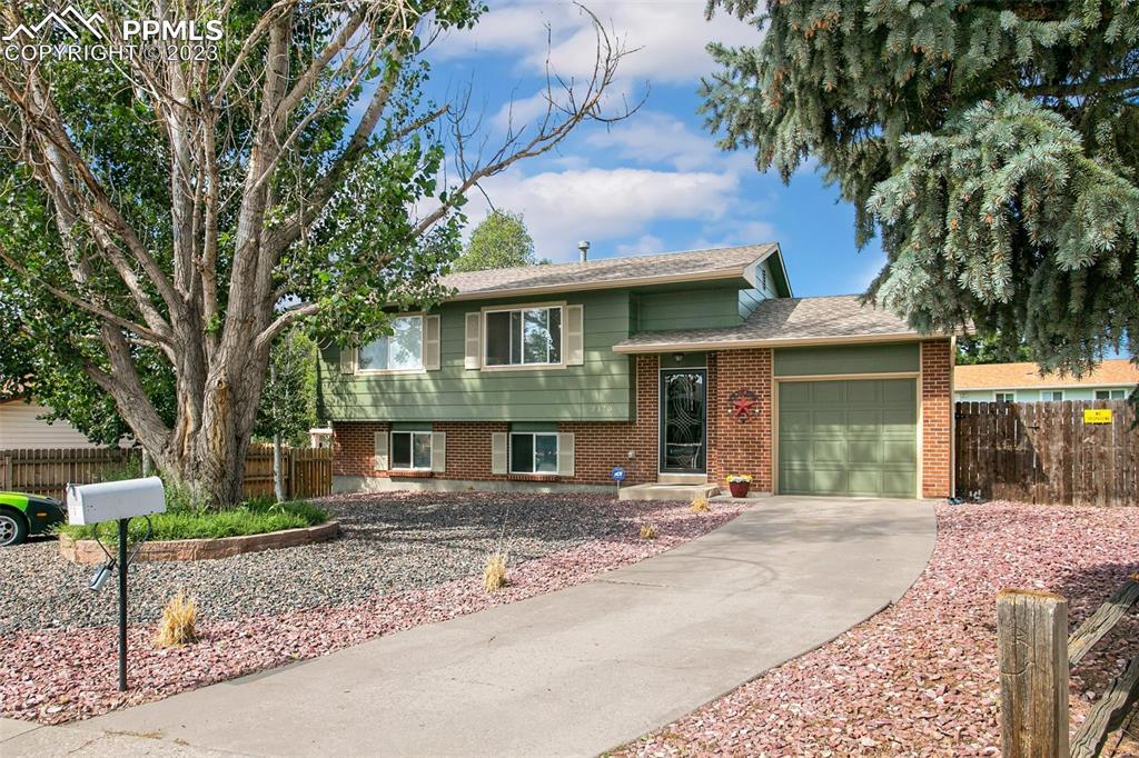 2170 Shawnee Ct., Colorado Springs, CO 80915