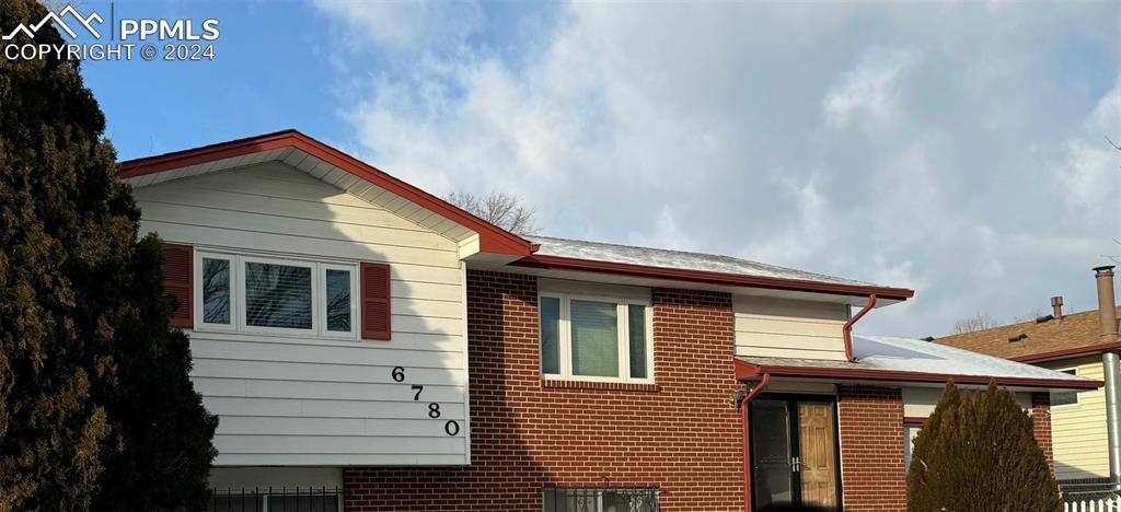 6780 Harding St., Colorado Springs, CO 80911