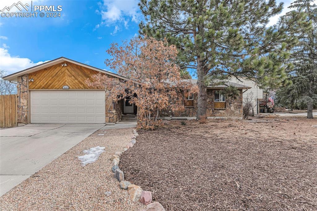 6235 Turret Dr., Colorado Springs, CO 80918