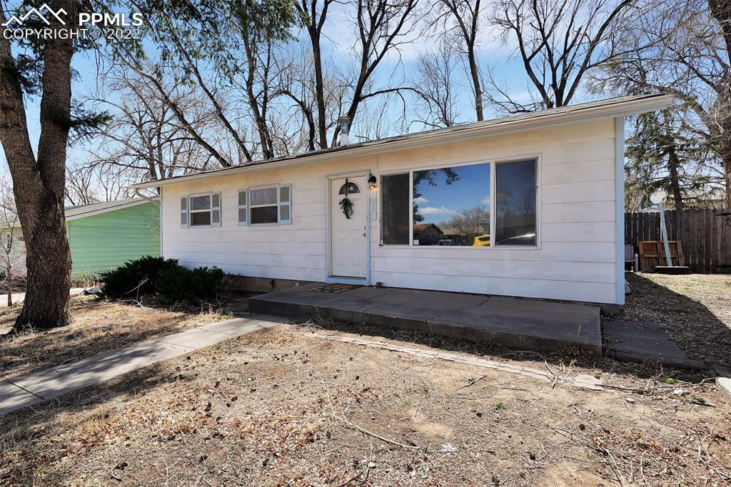 1027 Montrose Ave., Colorado Springs, CO 80905