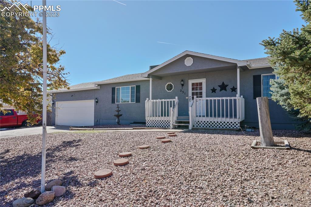 231 S Caddoa Dr., Pueblo, CO 81007