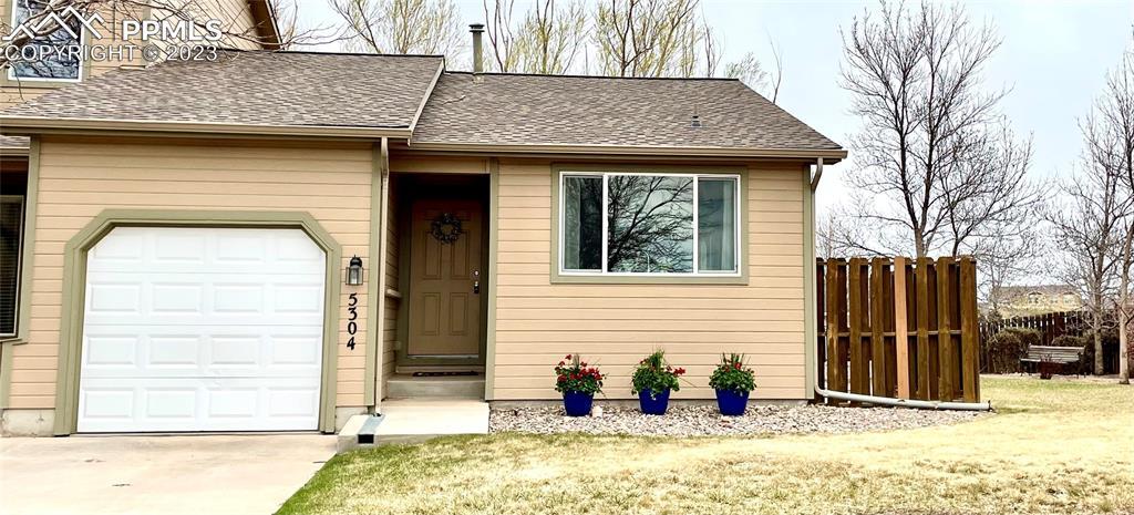 5304 Sunshade Point, Colorado Springs, CO 80923