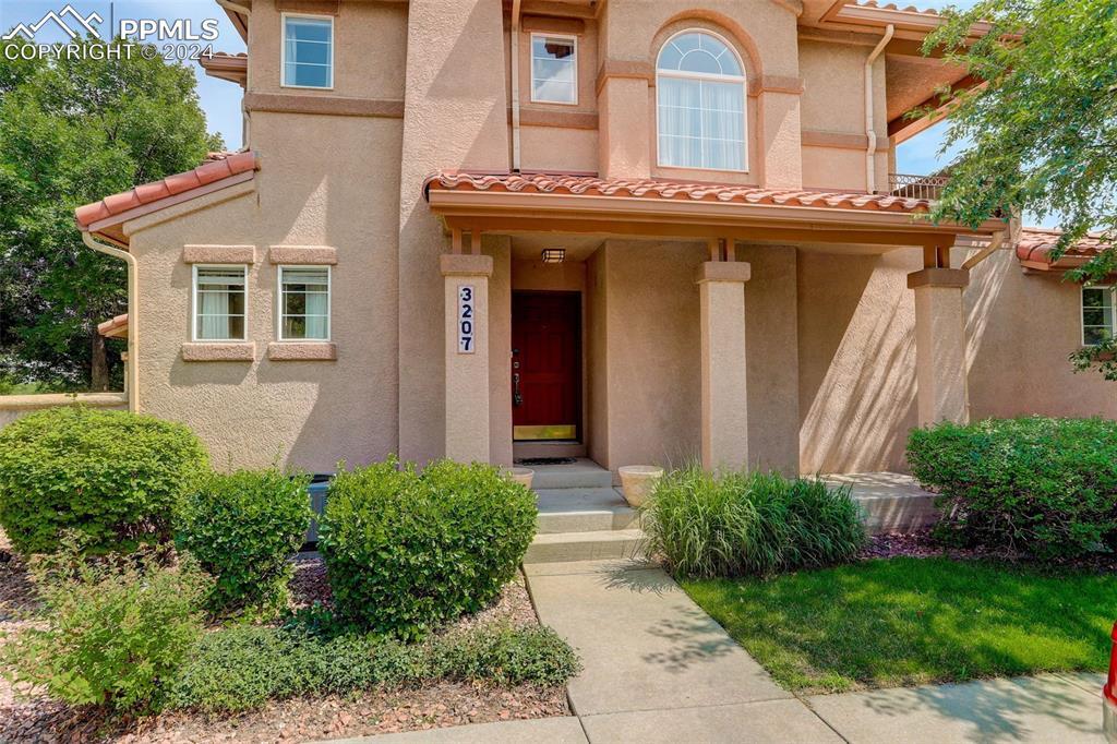 3207 Apogee View, Colorado Springs, CO 80906