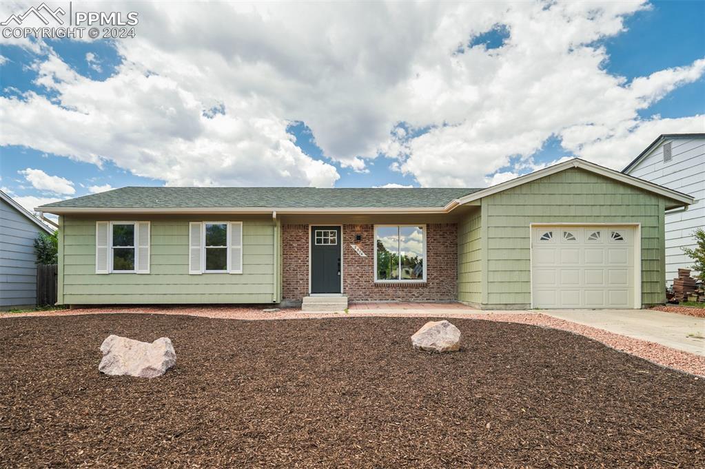 2574 W Prescott Cir., Colorado Springs, CO 80916