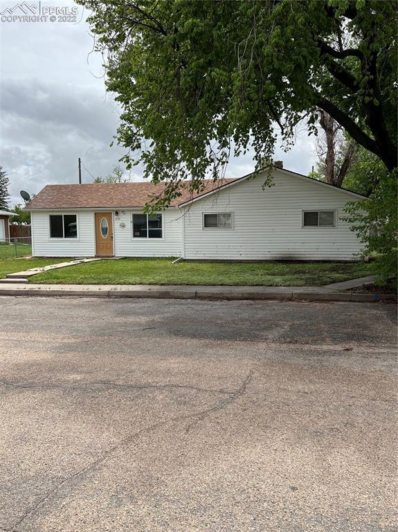 618 Main St., Stratton, CO 80836