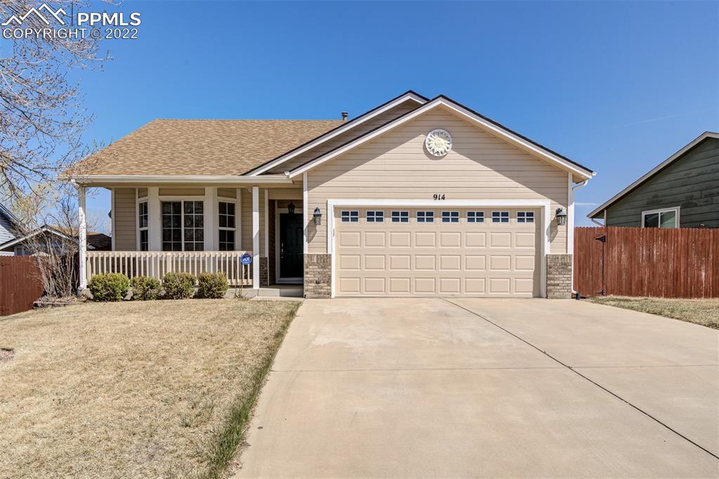 914 Pond Side Dr., Colorado Springs, CO 80911