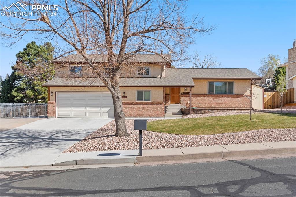 5210 Wagon Master Dr., Colorado Springs, CO 80917
