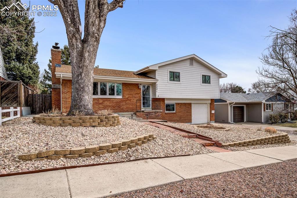 2221 Alpine Dr., Colorado Springs, CO 80909