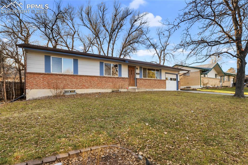 1627 Apache Tr., Colorado Springs, CO 80905