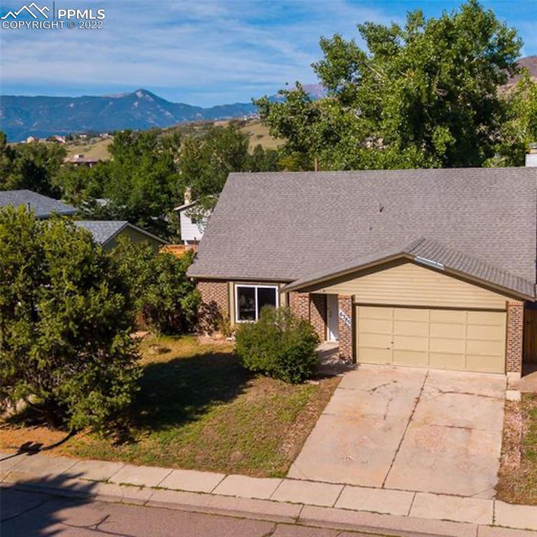 6385 Pemberton Way, Colorado Springs, CO 80919