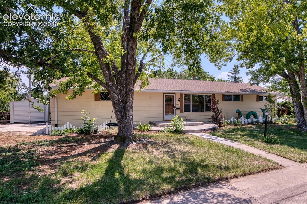8584 E Briarwood Pl., Centennial, CO 80112