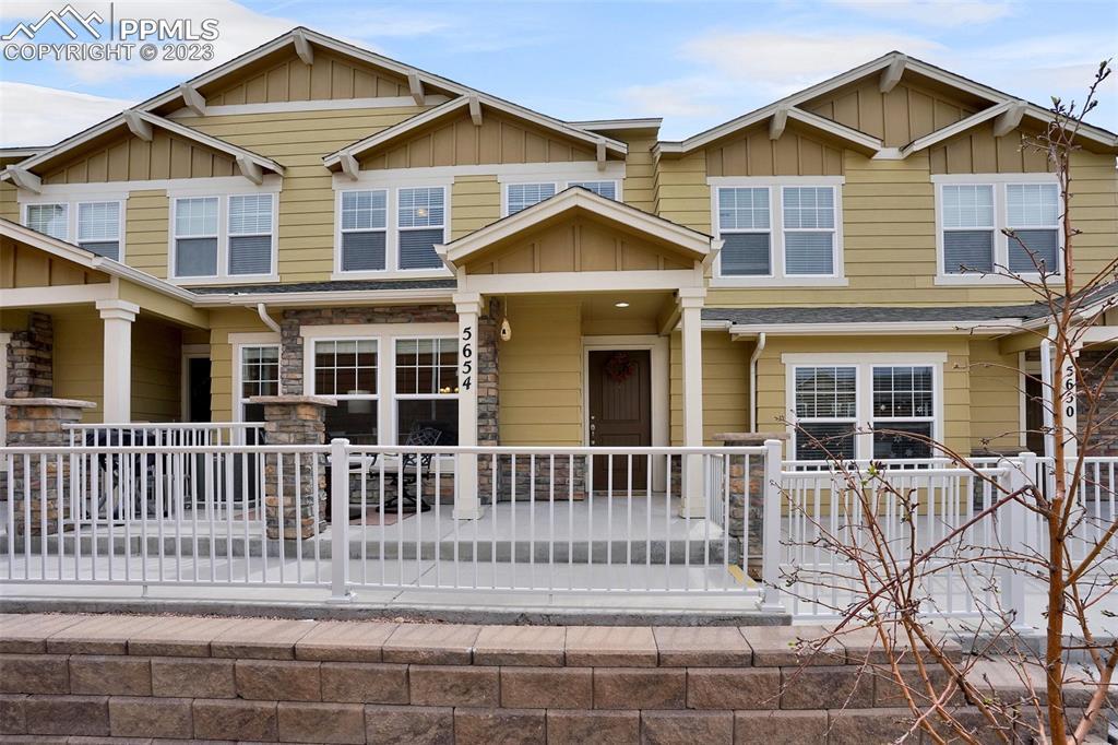 5654 Celtic Cross Grove, Colorado Springs, CO 80923